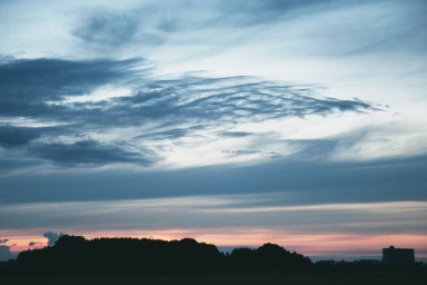 [Image 2001-02-04-02a]