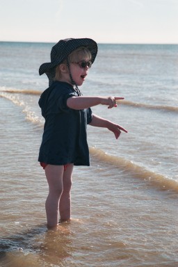 [Image 2001-03-06-04a]